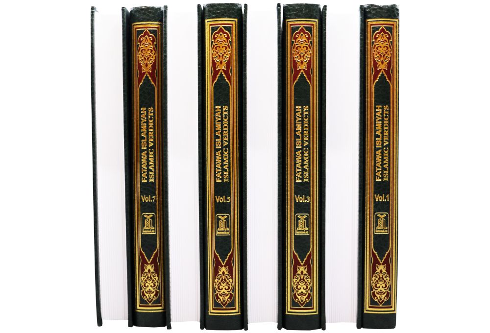 Fatwa Islamiyah (Islamic Verdicts) - 8 Volume Set by Sheikh Abdul Aziz Abdullah Bin Baz